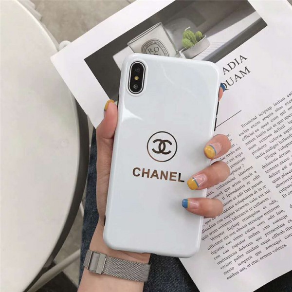 シャネル/chanel iphone 13/11 pro/xr/xs max/SE2ケース 大人気iphone12/12mini/12pro/12pro maxケース ペア ブランド iphone x/se2/テンエスケース お洒落小香風 アイフォン 8/7/6s plusケースケース メッキロゴ メンズレディース向け