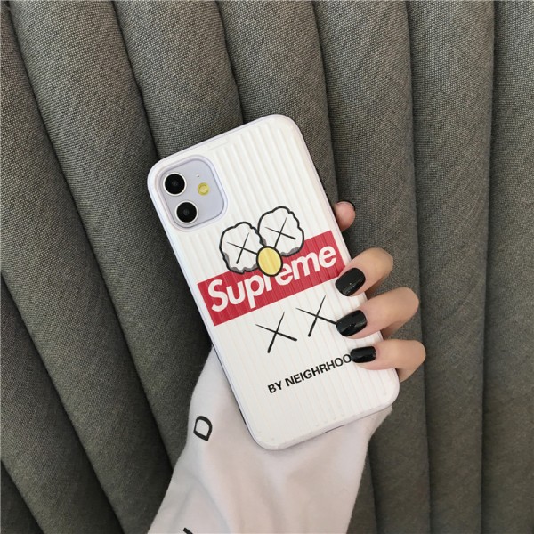 supreme シュプリーム iphone12/11/11pro/11pro maxケース キャラクターKAWSシンプソン付き iphone xr/xs  maxケースボックスロゴ アイフォン se2/x/8/7 plusカバージャケット潮流人気 送料無料