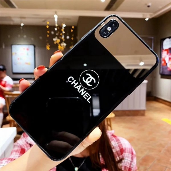 Chanel/シャネル 女性向け iphone12/12mini/12pro/12pro maxケースアイフォンiphone xs/x/8/7 plus/se2ケース ファッション経典 おまけつきアイフォン12カバー レディース バッグ型 ブランド