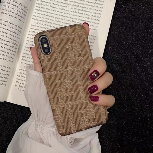 フェンディ/FENDI ビジネス ストラップ付きシンプル iphone12/12mini/12pro/12pro maxース ジャケットiphone 11/11pro/11pro max/xs/xr/x/8/7 plus/se2ケース大人気iphone 12ケース ファッション